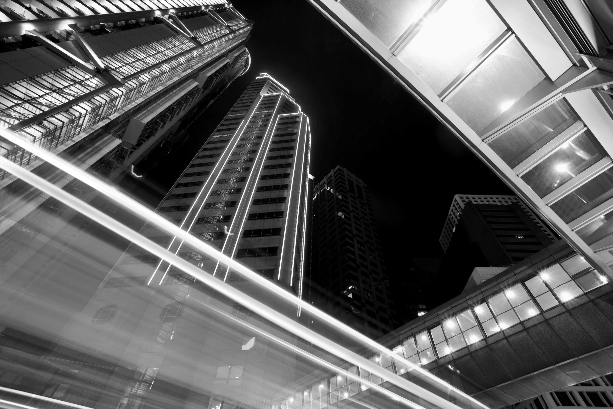 A black and white photo of some buildings